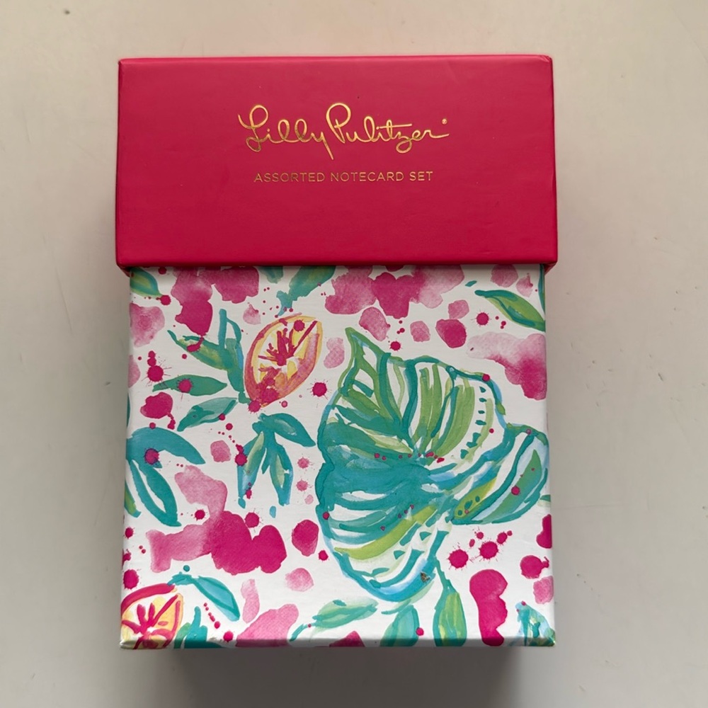 Lilly pulitzer cards and envelopes